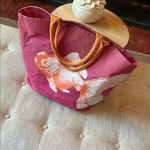 2 Chic Twos Company Pink Orange Fish Natural Woven Jute Beach Tote